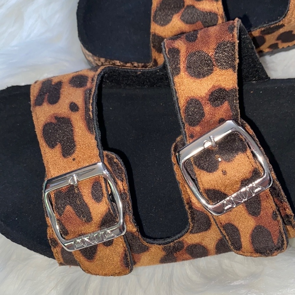 Leopard Print Slip On Sandals - Picture 4 of 6